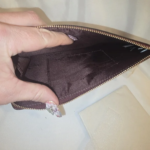 kate spade maroon leather wristlet Nwt - Picture 4 of 4
